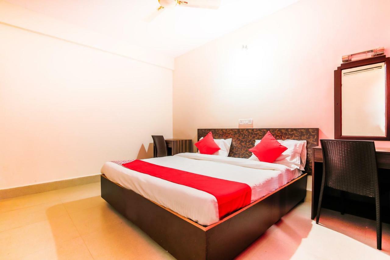 Oyo 18794 Hotel Colva Plaza 외부 사진